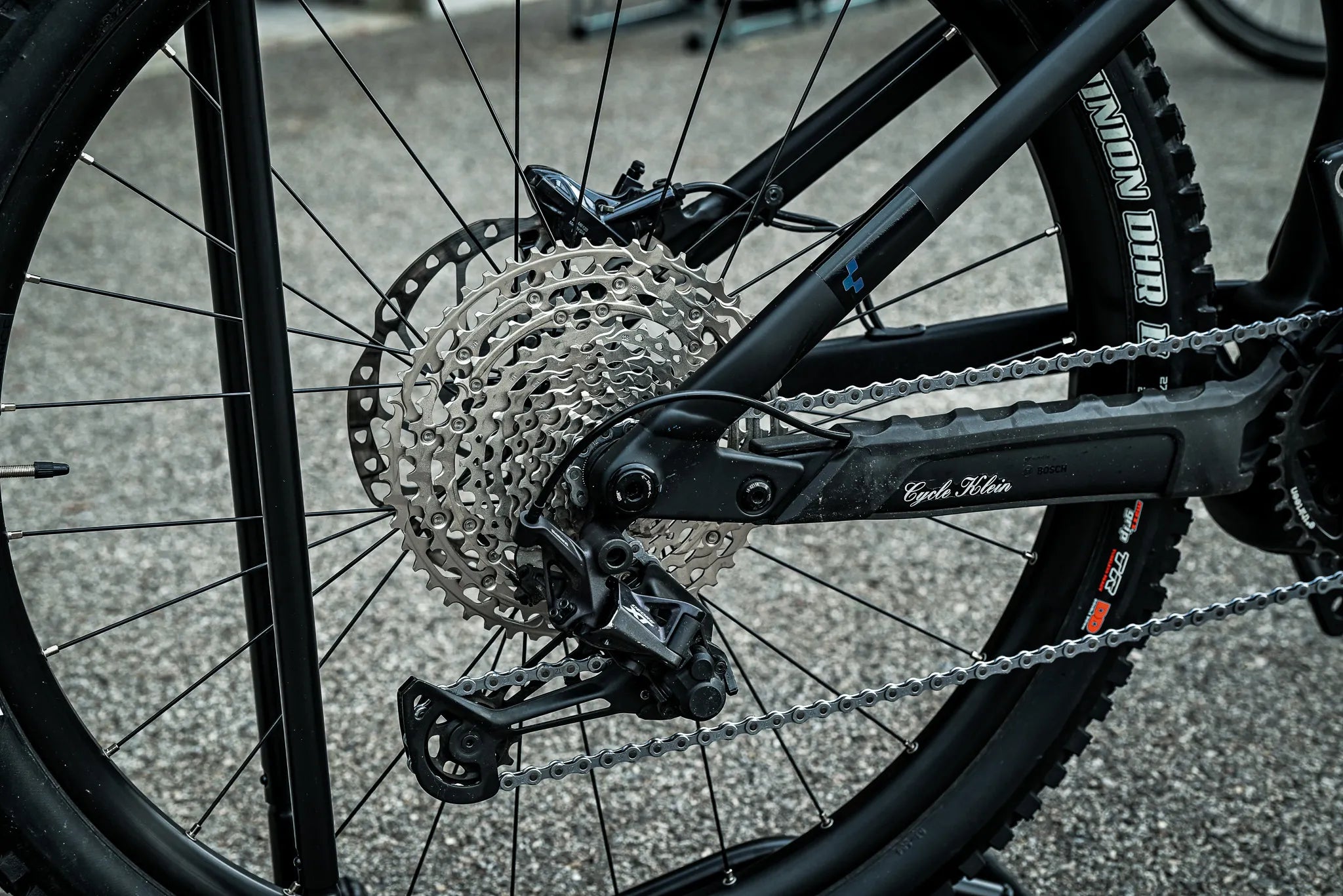 SRAM vs Shimano Quel est le groupe de transmission VTT ideal Loop Sports