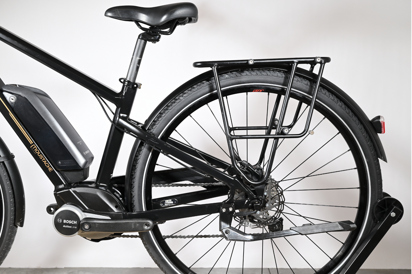 Moustache Samedi 28.1 | 2023 - S - 1064KM