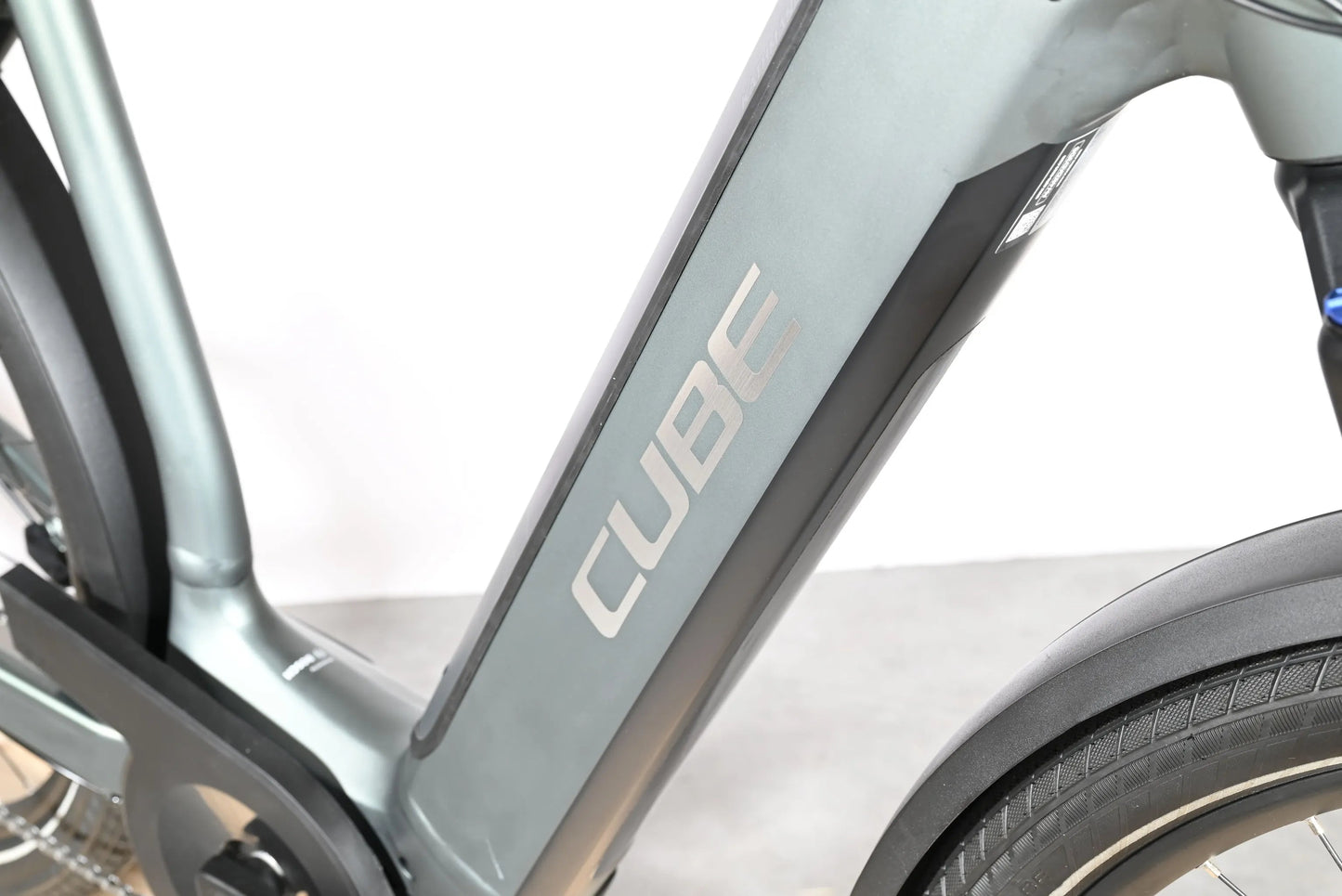Cube Kathmandu Hybrid Pro 750 | 2024 - M - 117KM - Loop Sports