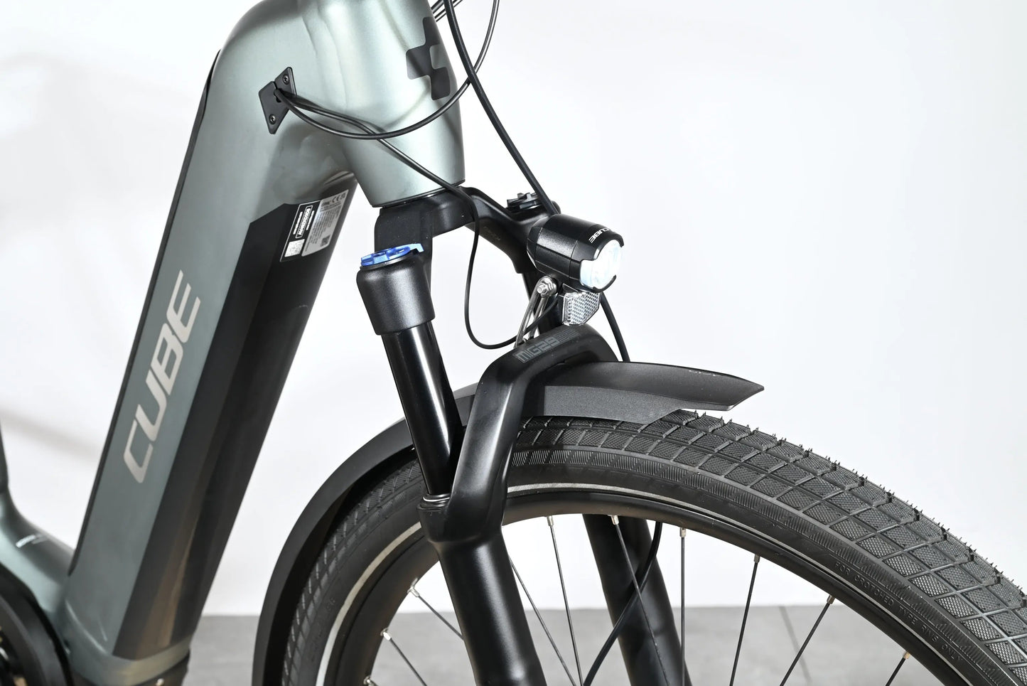 Cube Kathmandu Hybrid Pro 750 | 2024 - M - 117KM - Loop Sports
