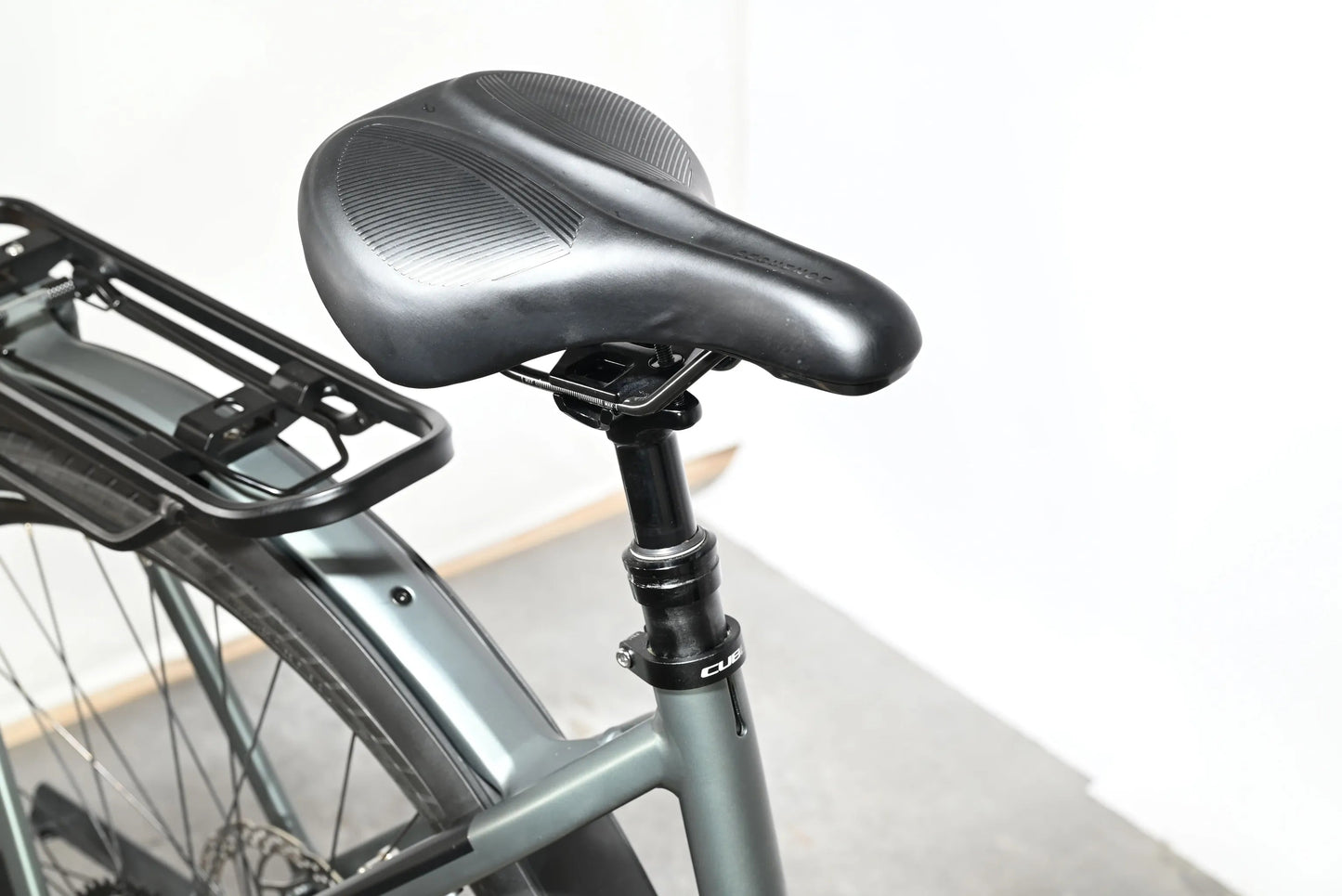 Cube Kathmandu Hybrid Pro 750 | 2024 - M - 117KM - Loop Sports