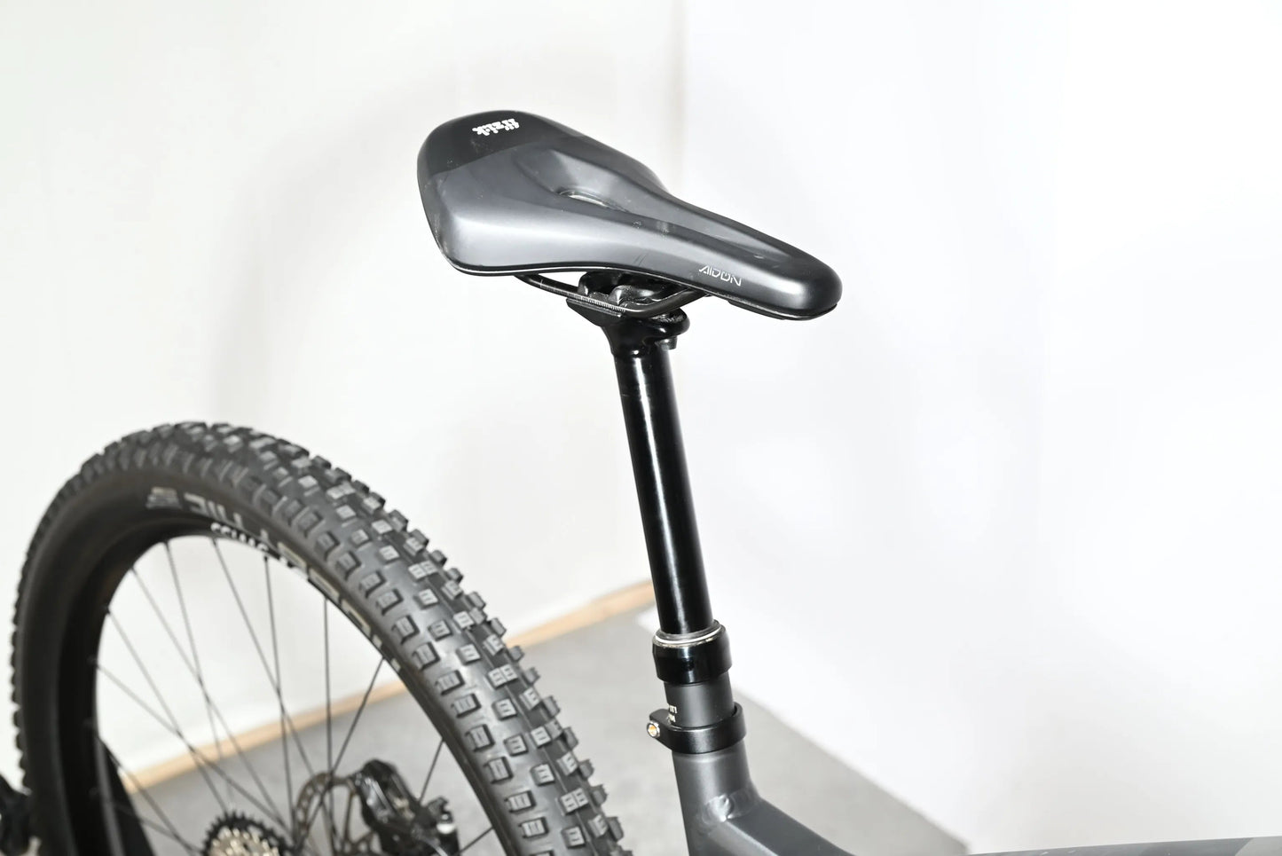 Focus Thron2 6.9 | 2023 - M - 462KM - Loop Sports