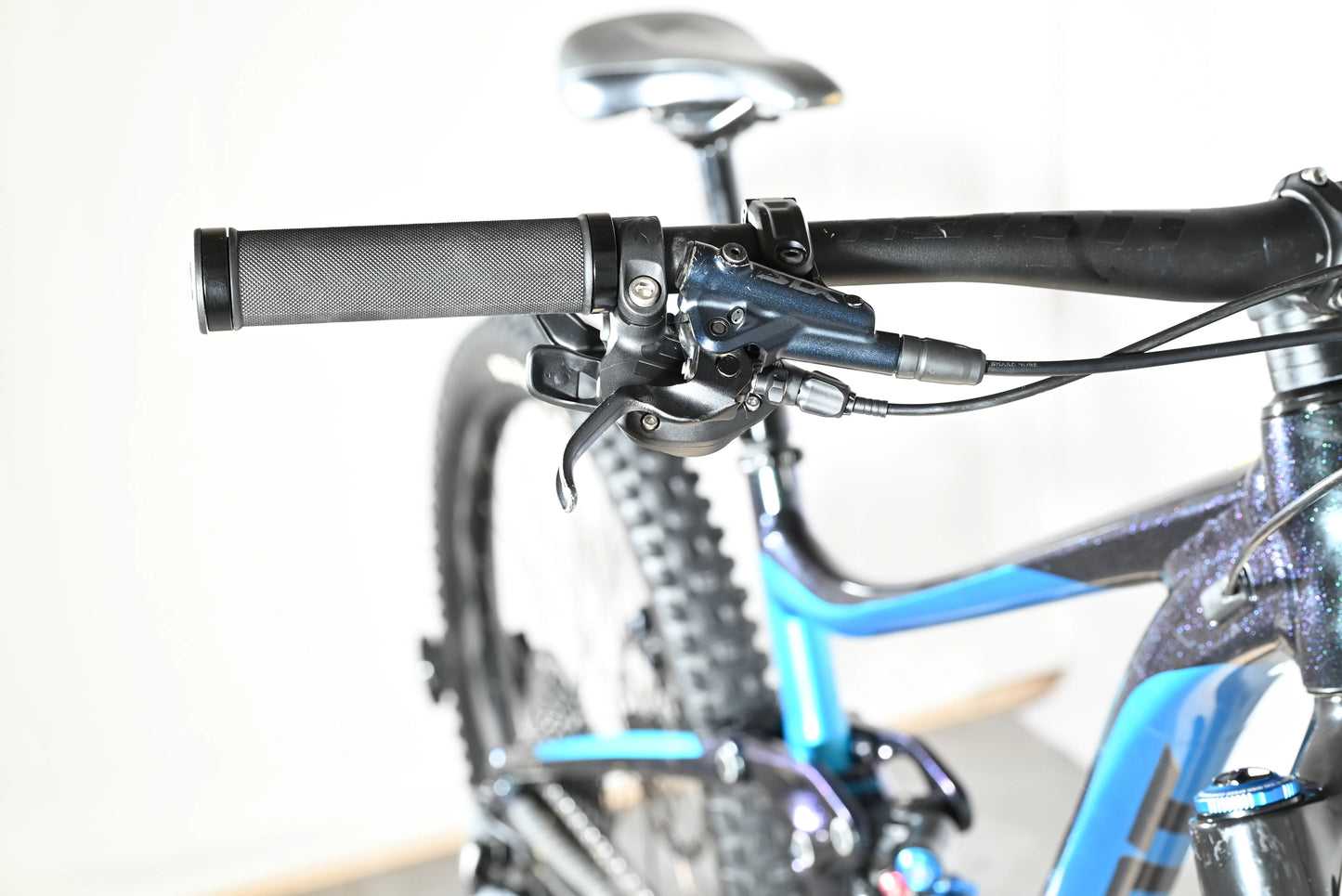 Giant Reign SX | 2023 - M - Loop Sports