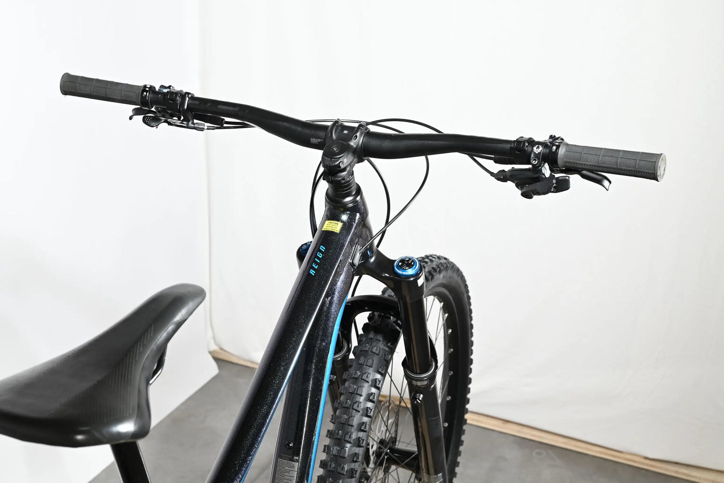Giant Reign SX | 2023 - M - Loop Sports