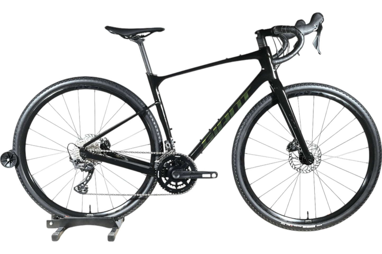 Giant Revolt Advanced 2 | 2023 - M - Loop Sports