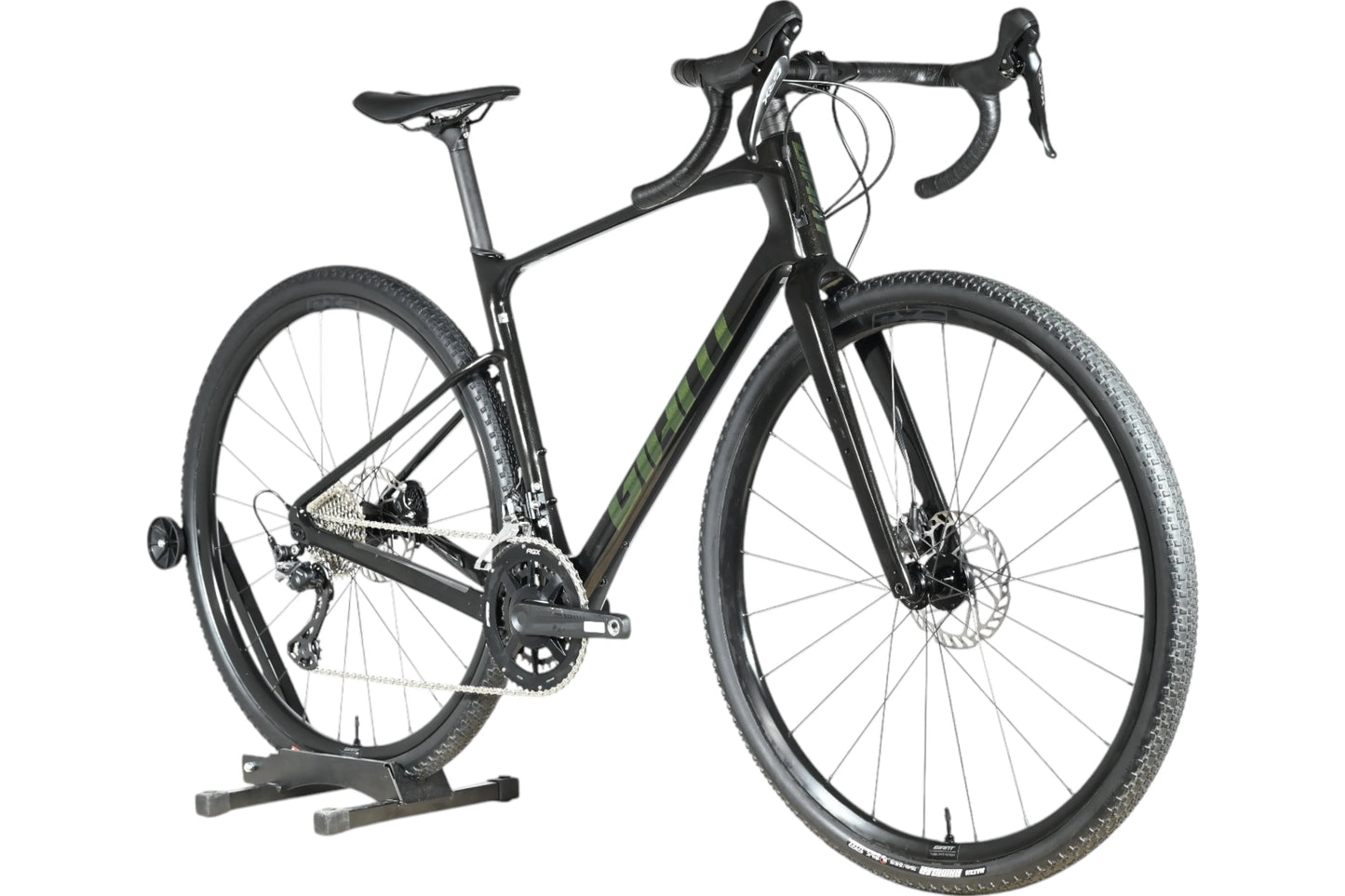 Giant Revolt Advanced 2 | 2023 - M - Loop Sports