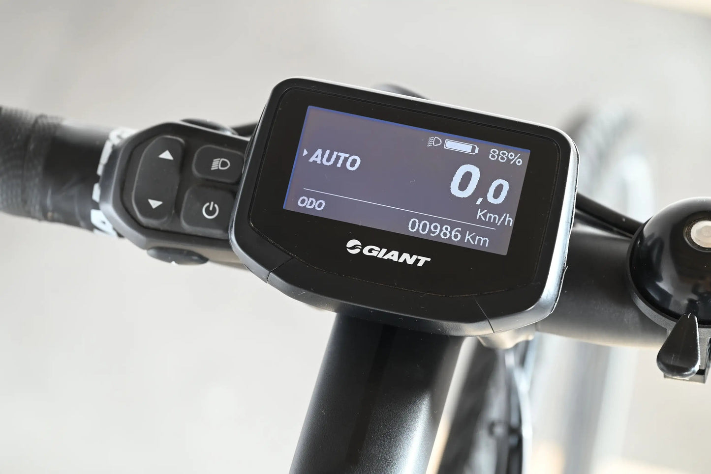Giant Road E+ 2 | 2021 - M - 985KM - Loop Sports