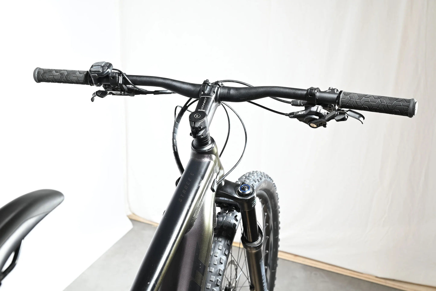 Giant Stance E+0 Pro | 2021 - M - 3791KM - Loop Sports
