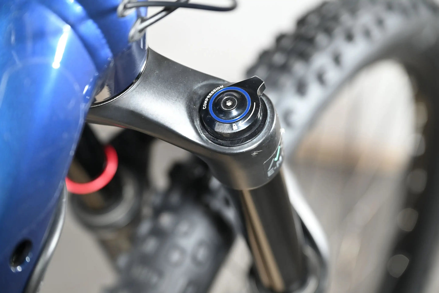 Sunn Charger EVO | 2024 - L - 892KM - Loop Sports