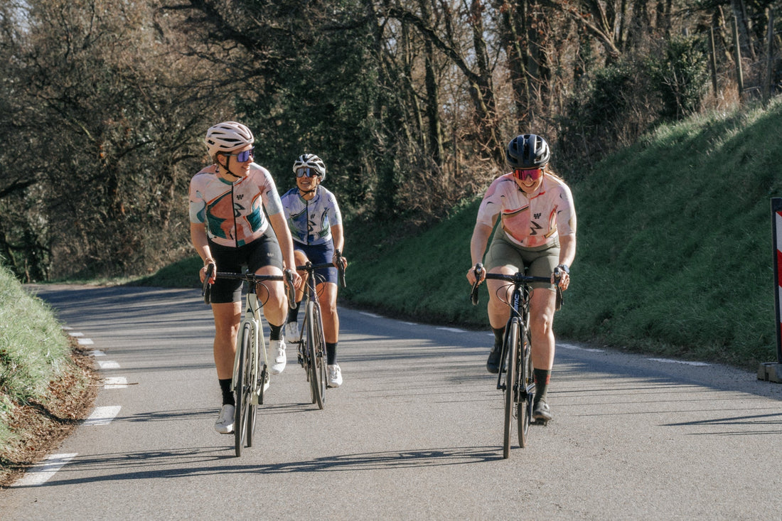 Trouver un club de vélo pour femmes : rouler en groupe autour d'Annecy, Lyon et Genève - Loop Sports