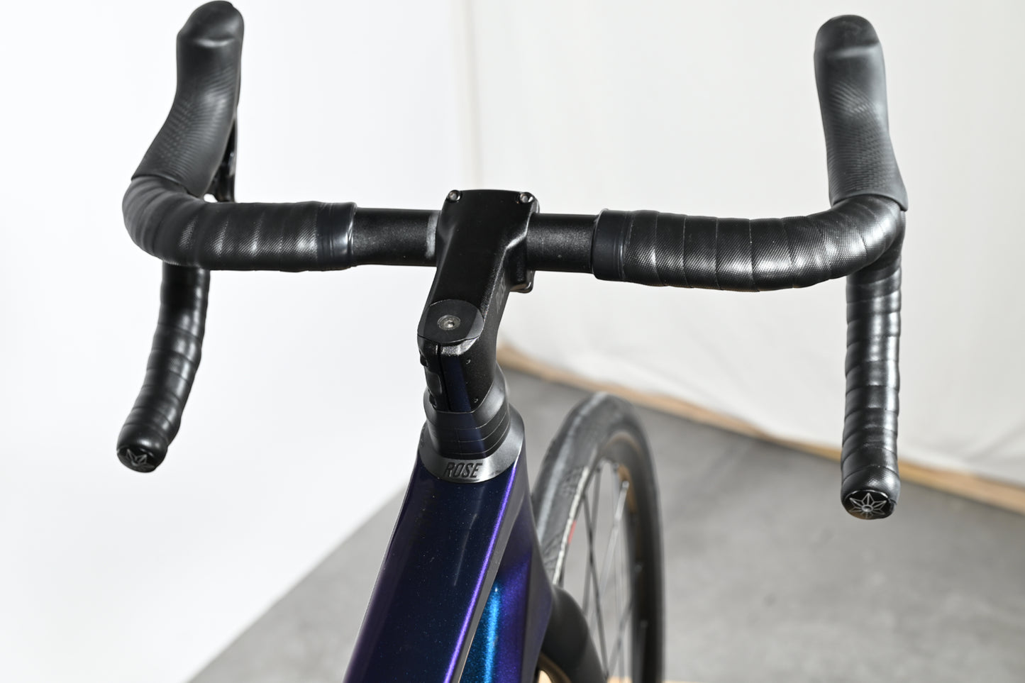 Rose Reveal Four | 2021 - 55CM