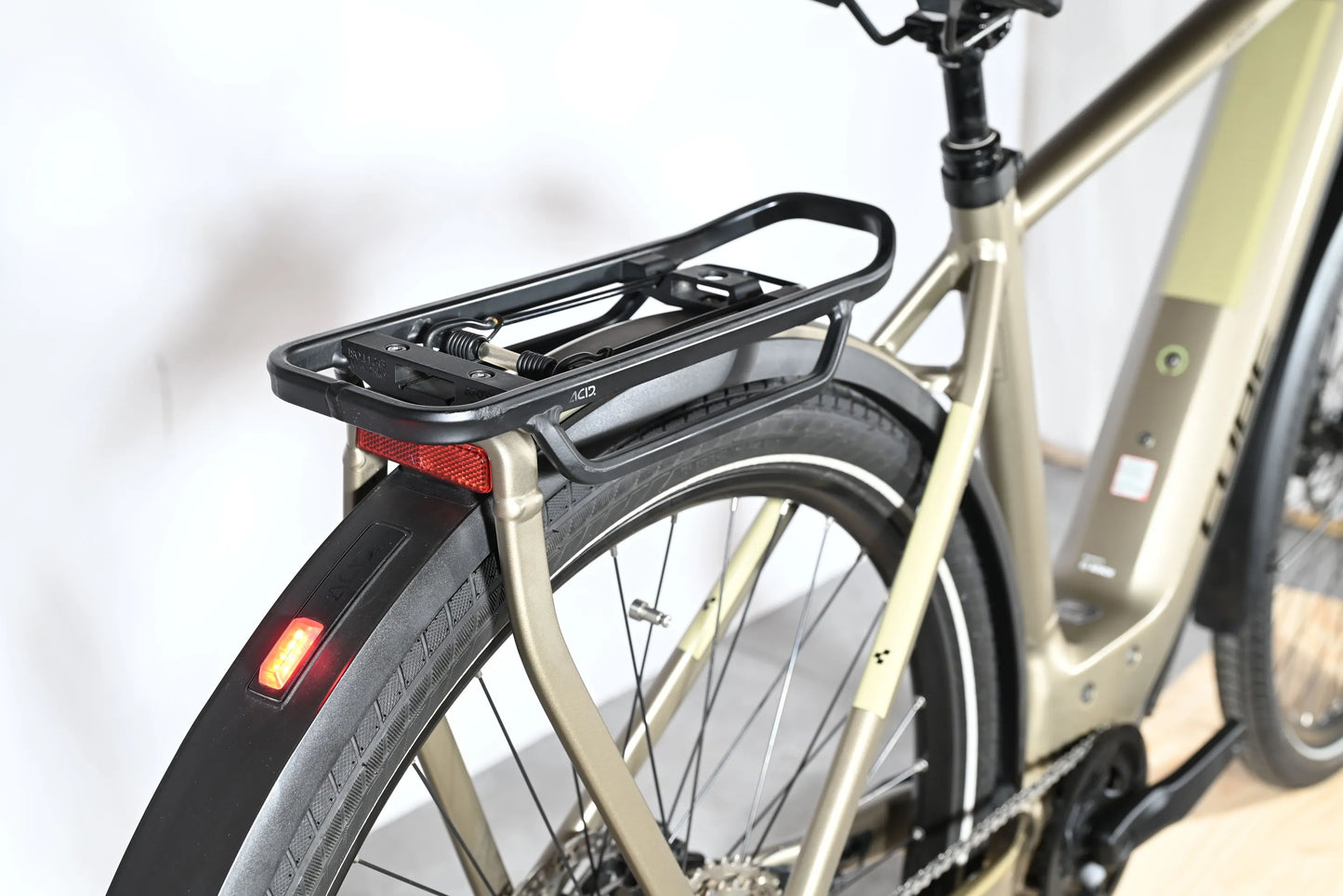 Cube Kathmandu Hybrid Pro 750 | 2023 - M - 2250KM