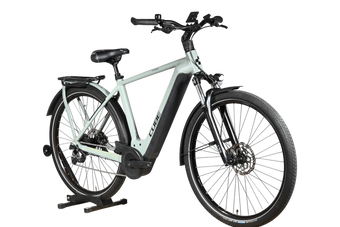 Cube Kathmandu Hybrid One | 2023 - M - 3447KM