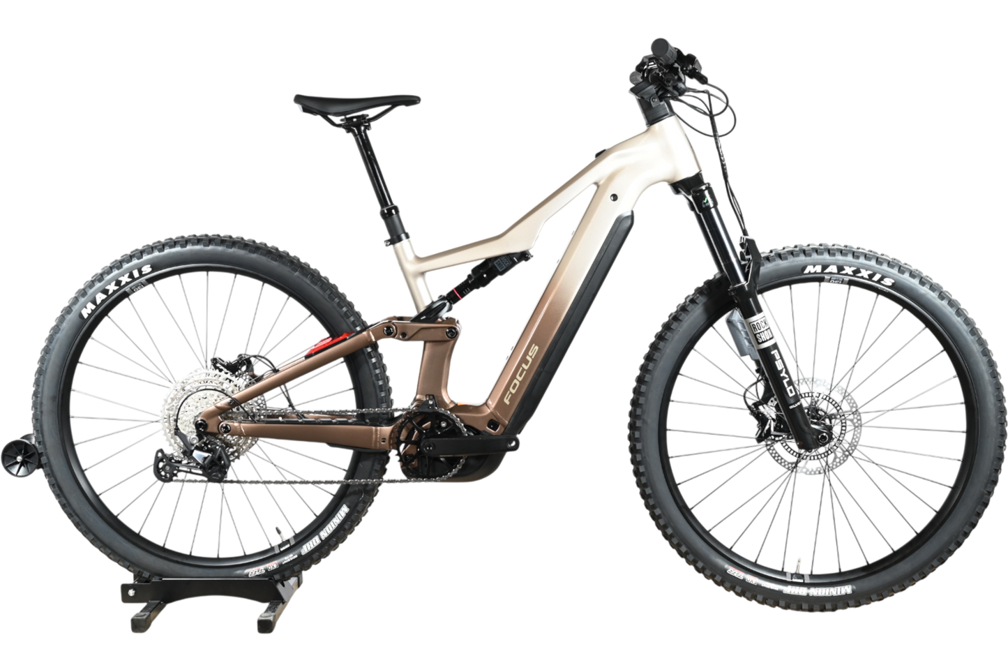 Focus Thron 6.8 ABS | 2025 - M - 0KM