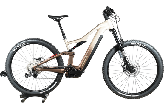 Focus Thron 6.8 ABS | 2025 - M - 0KM