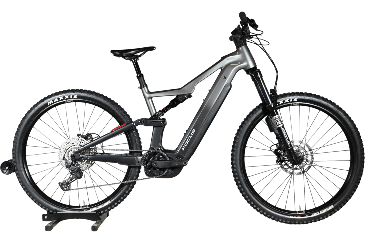 Focus Thron 6.8 ABS | 2025 - L - 1157KM