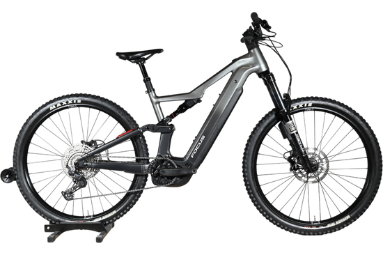 Focus Thron 6.8 ABS | 2025 - L - 1157KM