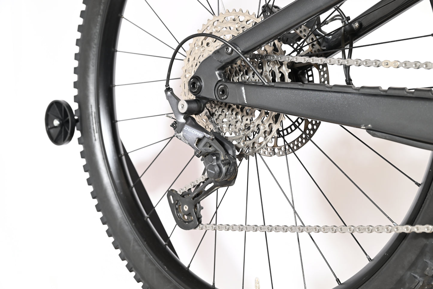 Focus Thron 6.8 ABS | 2025 - L - 1157KM