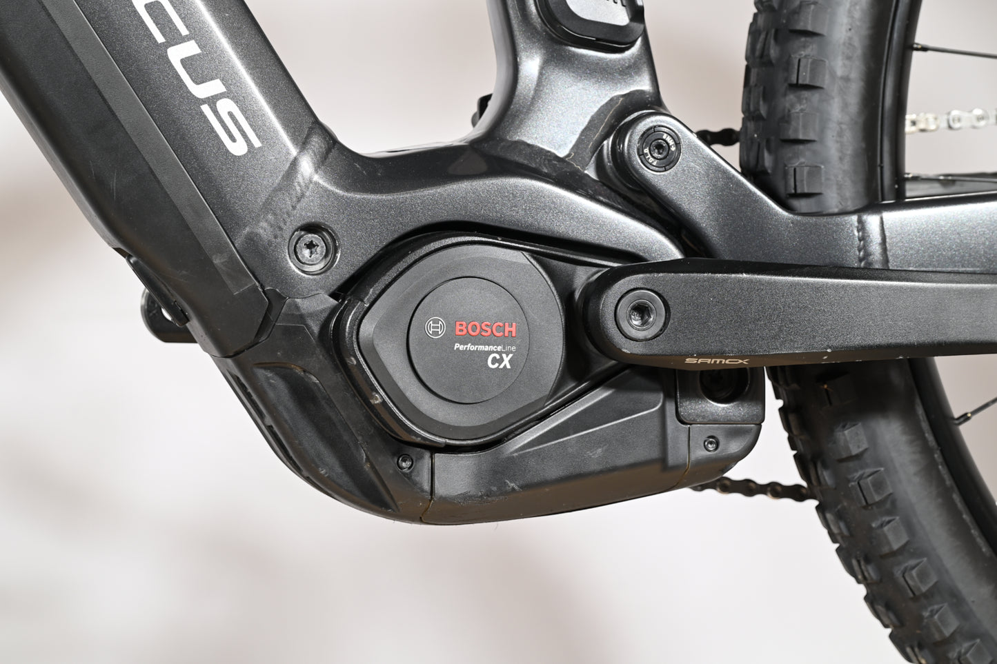 Focus Thron 6.8 ABS | 2025 - L - 1157KM