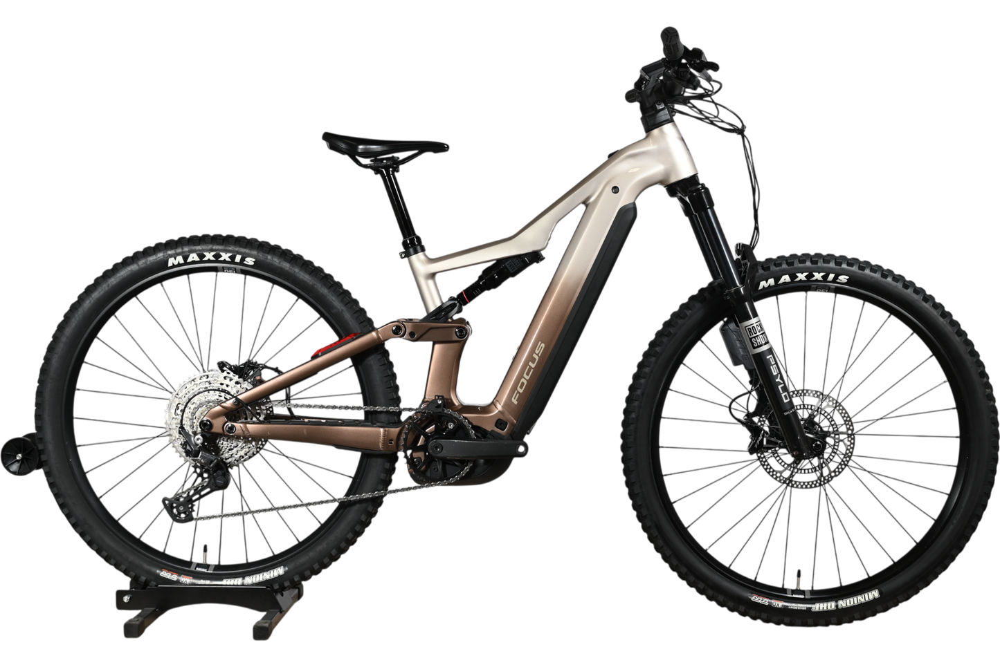 Focus Trhon 6.8 ABS | 2025 - S - 1067KM