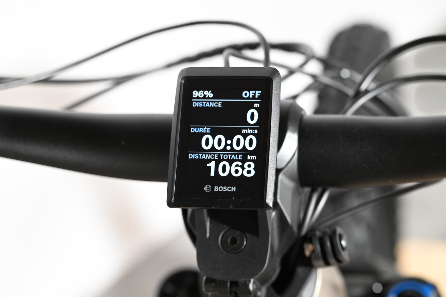 Focus Trhon 6.8 ABS | 2025 - S - 1067KM