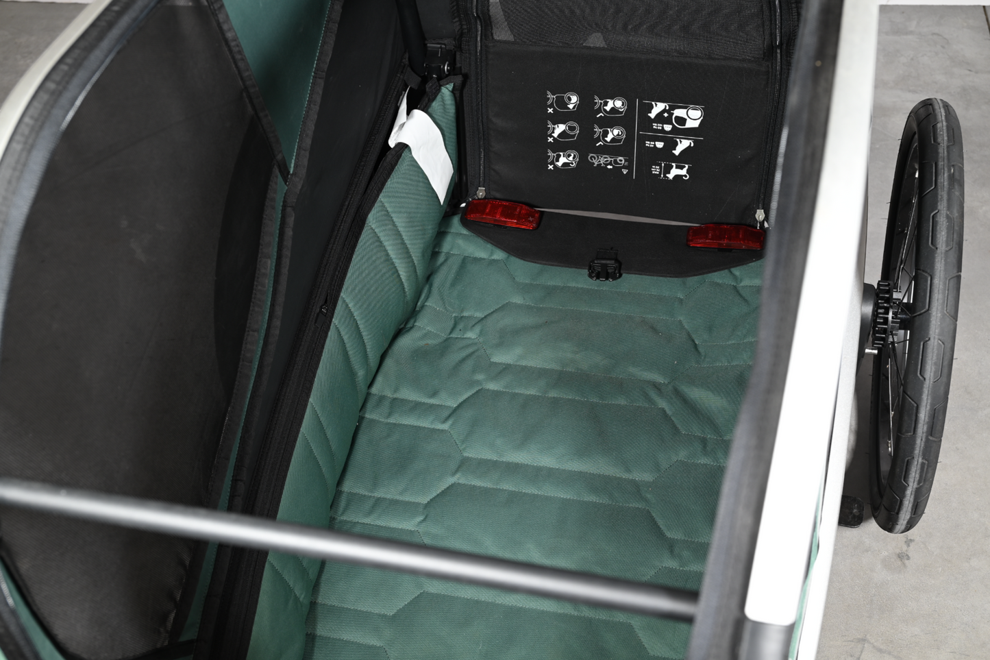 Remorque Vélo Thule Bexey L Pour chien | 1 Place