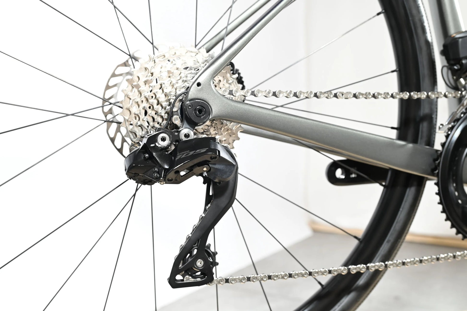 Giant Defy Advanced 1 | 2024 - M - Loop Sports