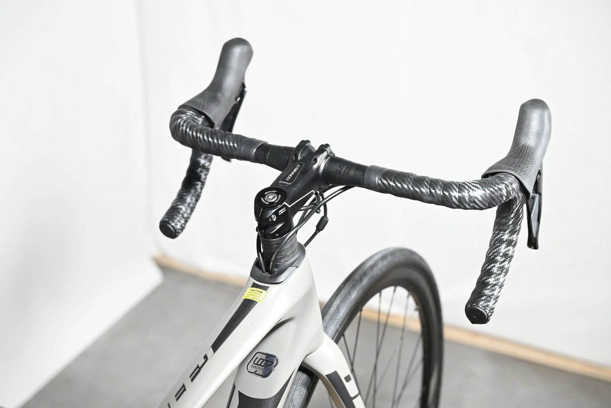 Giant Defy Advanced 2 | 2019 - S - Loop Sports