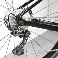 Giant Revolt Advanced 2 | 2023 - M - Loop Sports