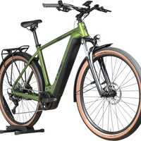 Vélo électrique Loop Sports Cube Nuride Hybrid Pro 750 vert olive avec pneus à flancs beiges et porte-bagages arrière