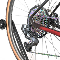 Transmission arrière SRAM X1 irisée sur vélo gravel Cube Nuroad C:62 SLT de Loop Sports avec cassette multicolore