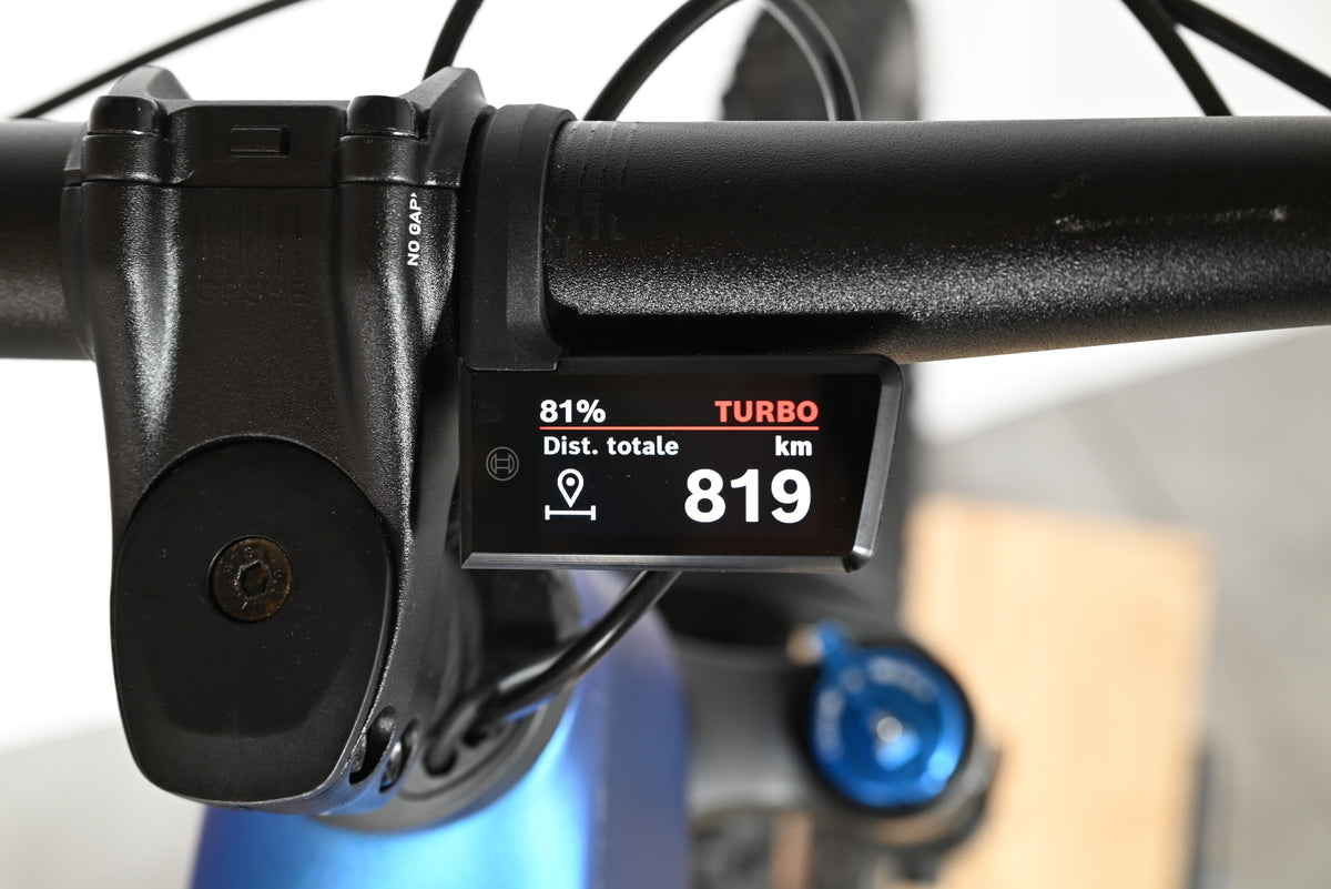 Écran de contrôle Bosch sur le guidon du vélo électrique Cube Stereo Hybrid ONE44 HPC SLX 800 de Loop Sports