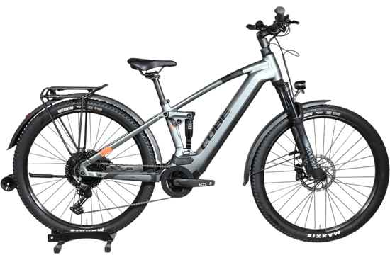 Velo electrique tout-terrain Loop Sports Cube Stereo Hybrid 120 Pro Allroad gris avec porte-bagages et garde-boue