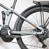 Velo electrique tout-terrain Loop Sports Cube Stereo Hybrid 120 Pro gris avec moteur Bosch et porte-bagages