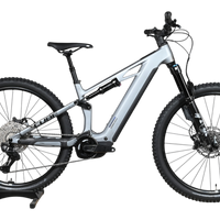VTT électrique Loop Sports Cube Stereo Hybrid ONE44 HPC SLX EVO 800 gris avec cadre carbone et suspension intégrale
