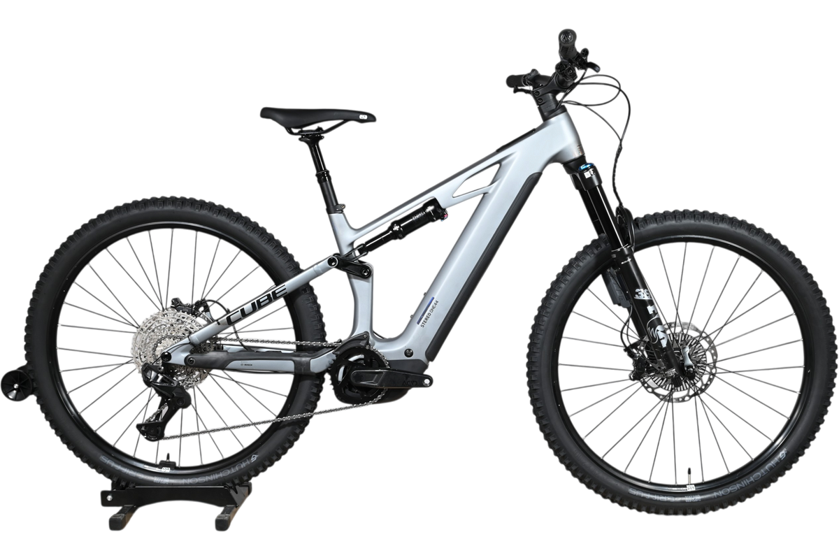 VTT électrique Loop Sports Cube Stereo Hybrid ONE44 HPC SLX EVO 800 gris avec cadre carbone et suspension intégrale