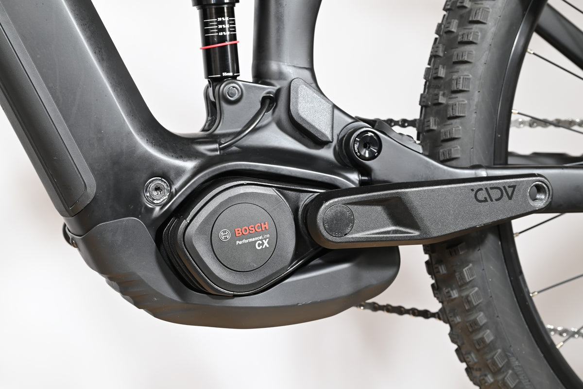 Moteur Bosch Performance Line CX sur VTT électrique Cube Stereo Hybrid ONE44 EX 800 de Loop Sports