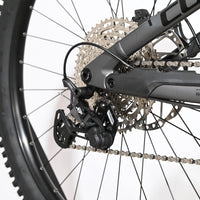Transmission arrière Shimano XT et cassette sur vélo électrique Loop Sports Cube Stereo Hybrid ONE44 HPC SLX 800