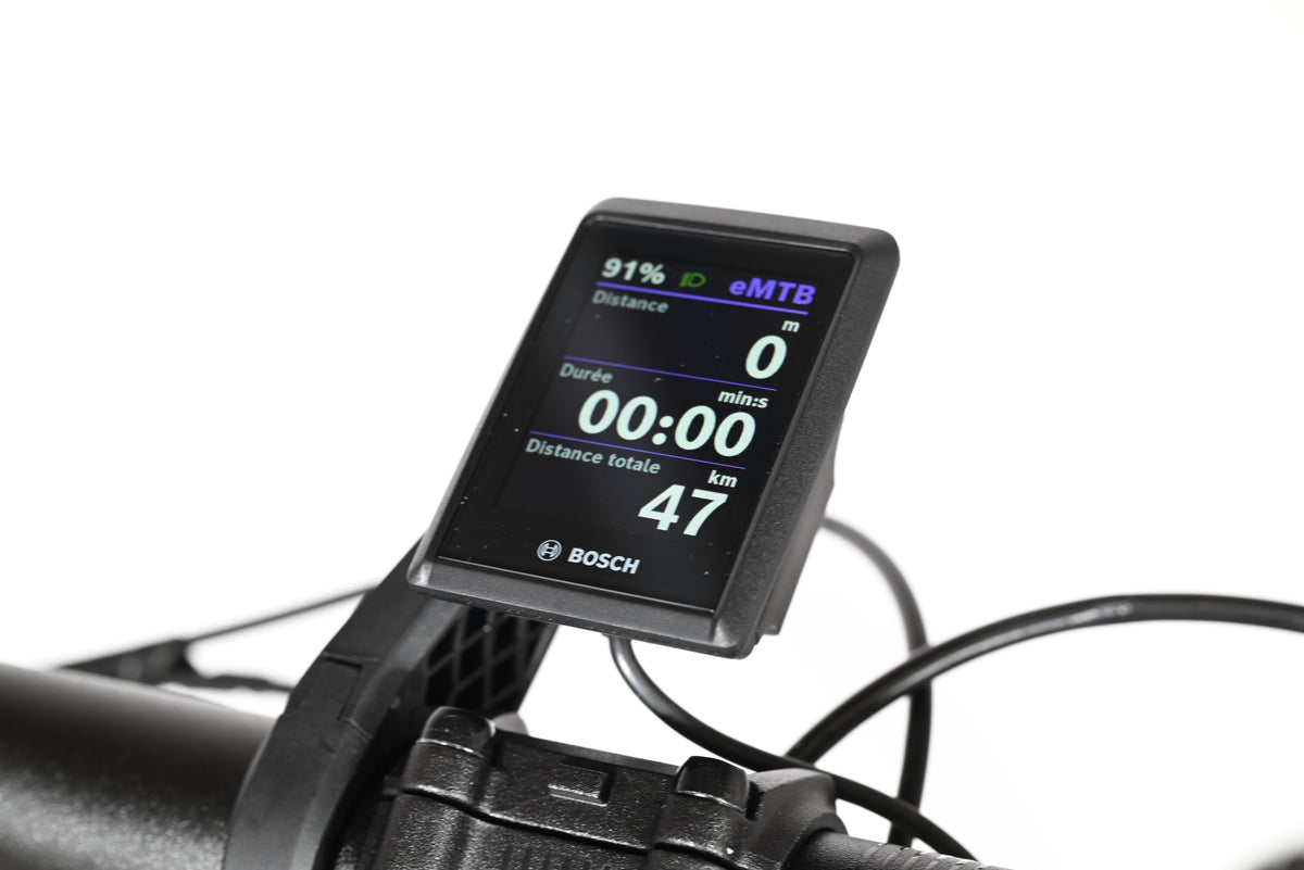 Écran de contrôle Bosch pour vélo électrique Cube Stereo Hybrid chez Loop Sports affichant 91% de batterie