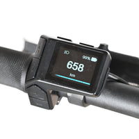 Écran de contrôle Loop Sports pour vélo électrique Giant Liv Vall E+2 affichant 658 km et 99% de batterie