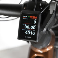 Écran de contrôle Bosch Kiox 300 sur le guidon du vélo électrique Loop Sports Focus Thron 6.8 EQP