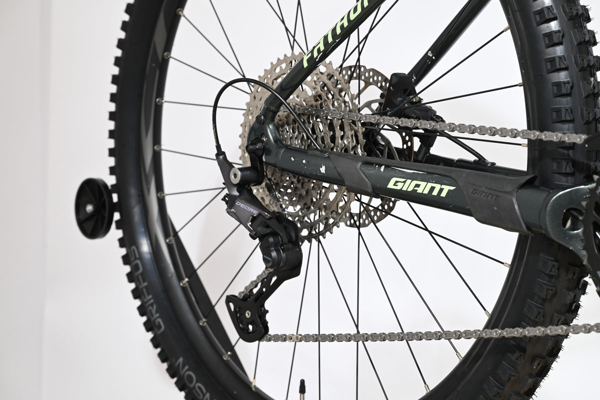 Transmission arrière et cassette du vélo électrique Giant Fathom E+1 2022 chez Loop Sports