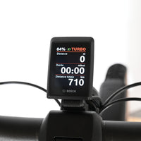 Écran de contrôle Bosch Kiox 300 sur le guidon du vélo électrique Kalkhoff Entice 5+ Advance de Loop Sports