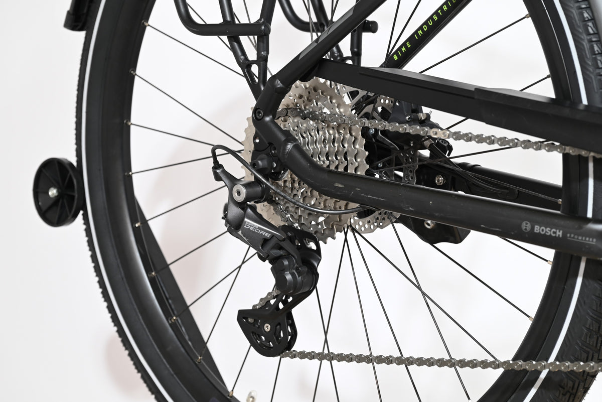 Transmission arrière et dérailleur Shimano Deore sur vélo électrique KTM Cento 10 Plus de Loop Sports