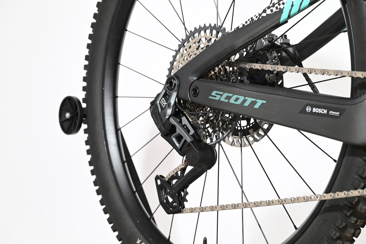 Dérailleur arrière et cassette du vélo électrique Scott Patron ST 900 Tuned 2025 chez Loop Sports