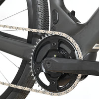 Gros plan sur le pédalier et la transmission du vélo gravel électrique Loop Sports Scott Solace Gravel eRide 30 noir