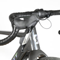 Guidon de vélo gravel électrique Loop Sports Scott Solace eRide 30 avec leviers de frein SRAM Apex noirs