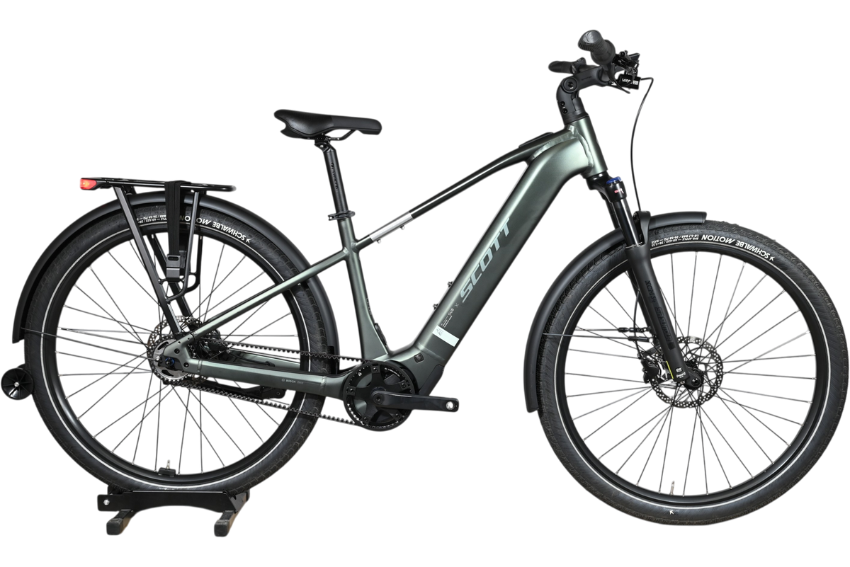 Vélo électrique Scott Sub Tour 10 2026 vert olive de Loop Sports avec porte-bagages et pneus tout-terrain