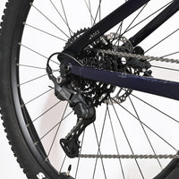 Transmission arrière et dérailleur Shimano Cues sur vélo électrique Sunn Rage S1 2025 de Loop Sports