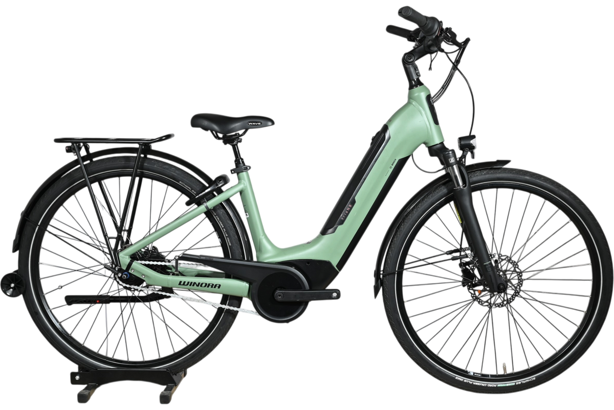 Vélo électrique Winora Sinus Tria N8 vert menthe avec cadre ouvert, porte-bagages et moteur central chez Loop Sports